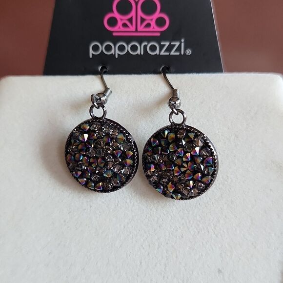 Necklace - Picture 4 of 6